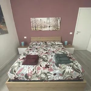 residenza-il-melograno.hotelinveneto.com/